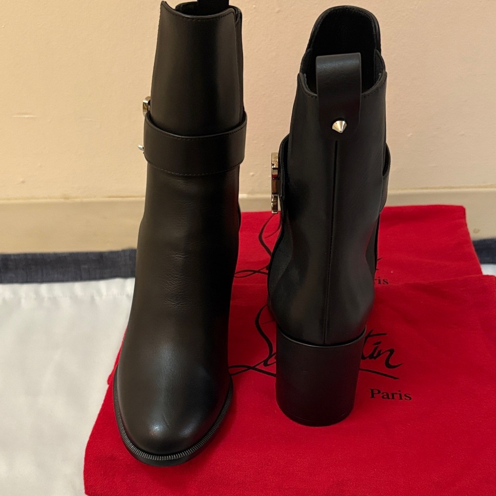 Christin Louboutin CL Chelsea Ankle Boots with Buckle Detail Size 36.5 BRAND NEW - Picture 4 of 10